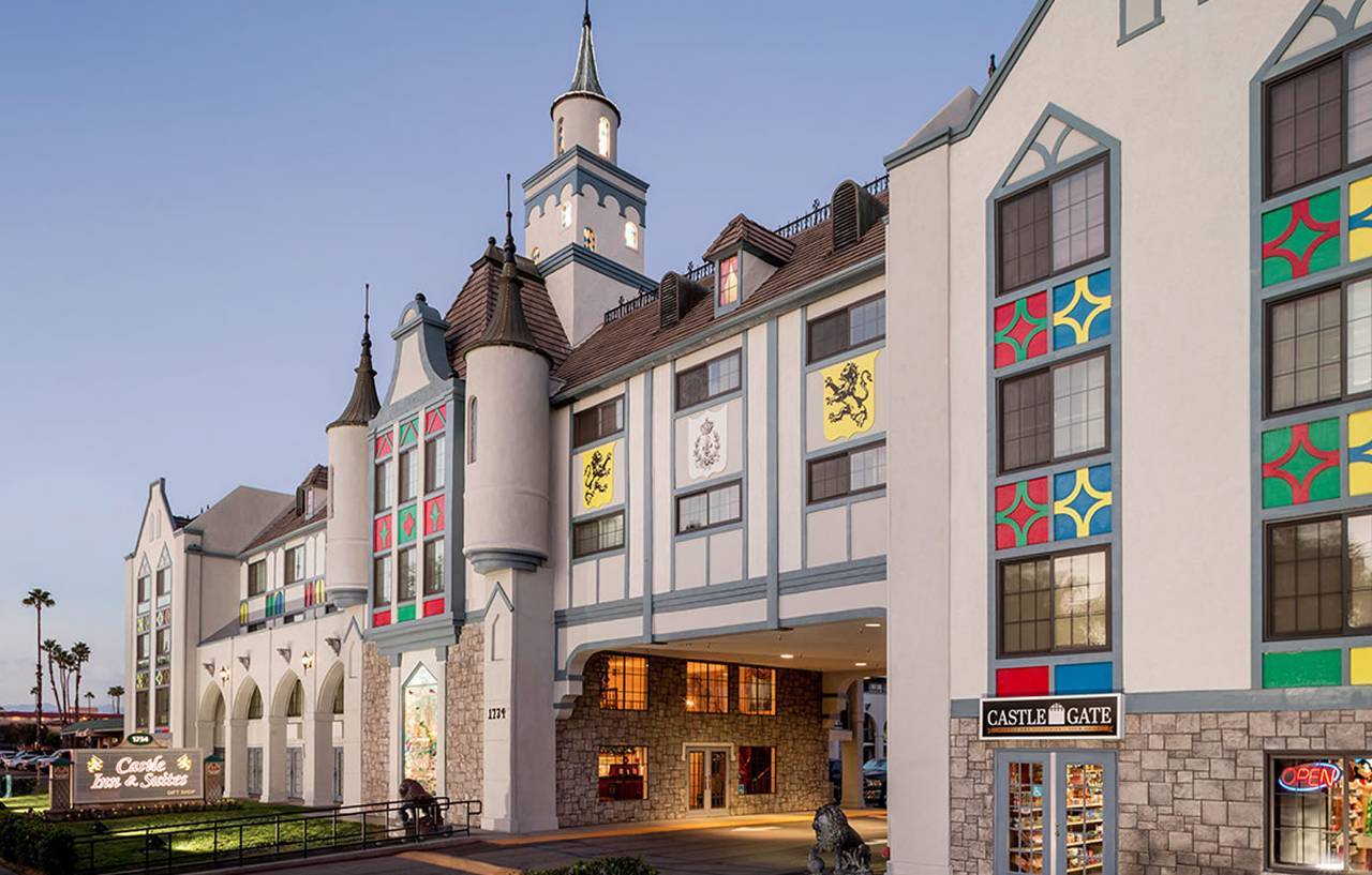 Castle Inn And Suites Анагайм Екстер'єр фото